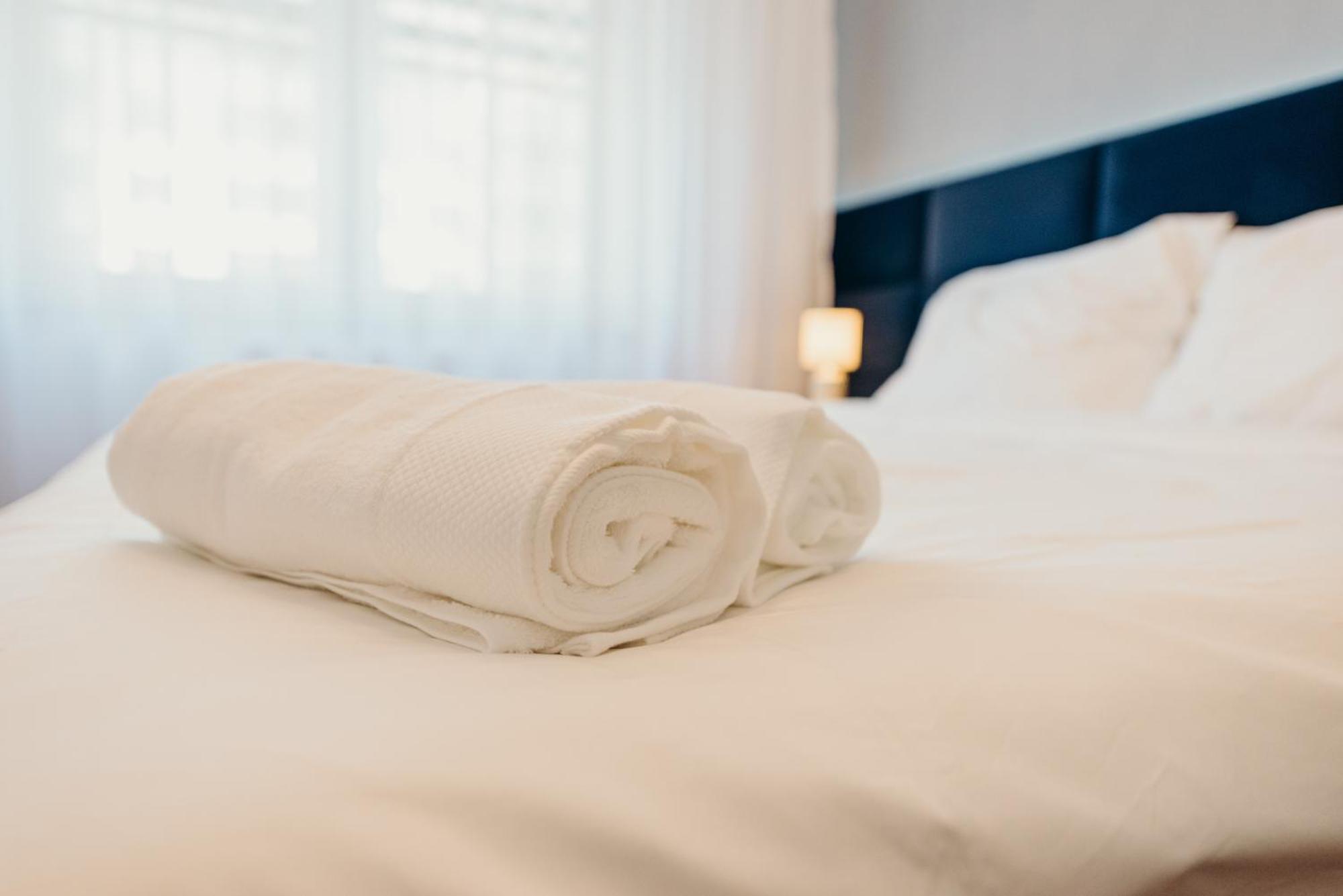 3 Bedrooms Premium Bella Blue For 8 Guests With Ac And Free Out Side Parking Rzeszów Zewnętrze zdjęcie