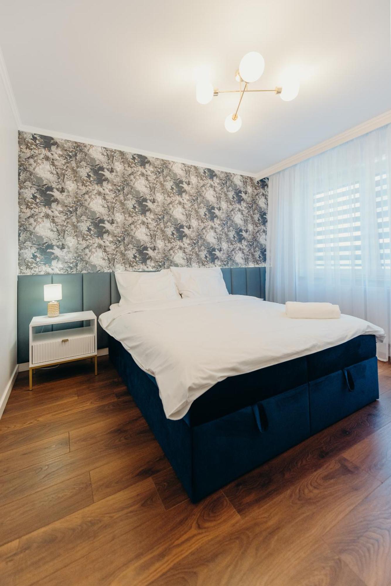 3 Bedrooms Premium Bella Blue For 8 Guests With Ac And Free Out Side Parking Rzeszów Zewnętrze zdjęcie
